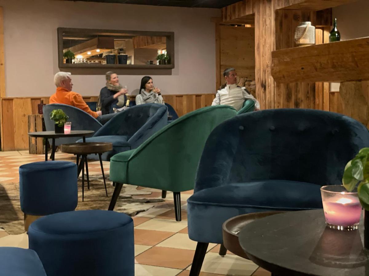 La Perelle Hotel Saint-François-Longchamp Buitenkant foto