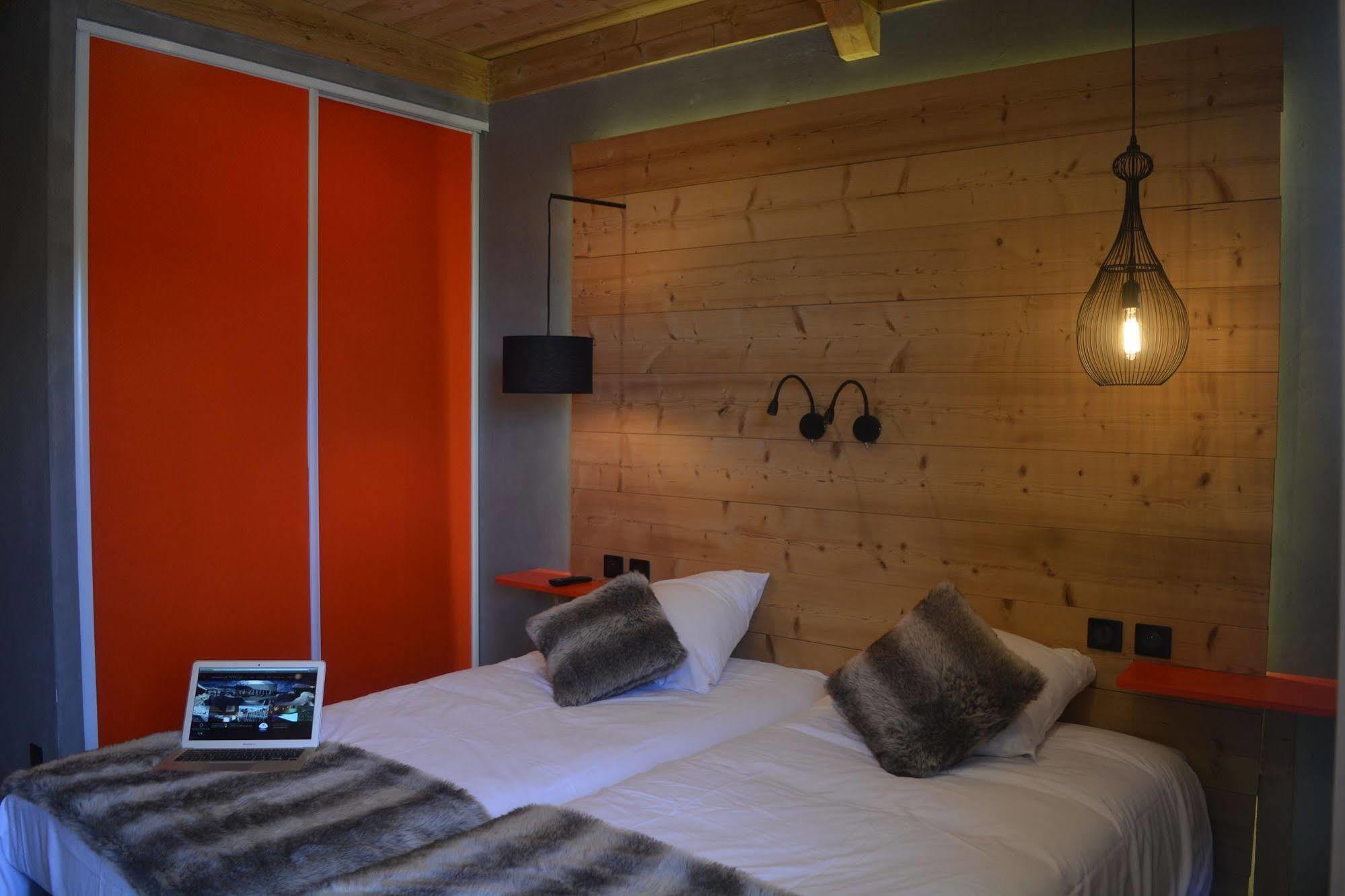 La Perelle Hotel Saint-François-Longchamp Buitenkant foto