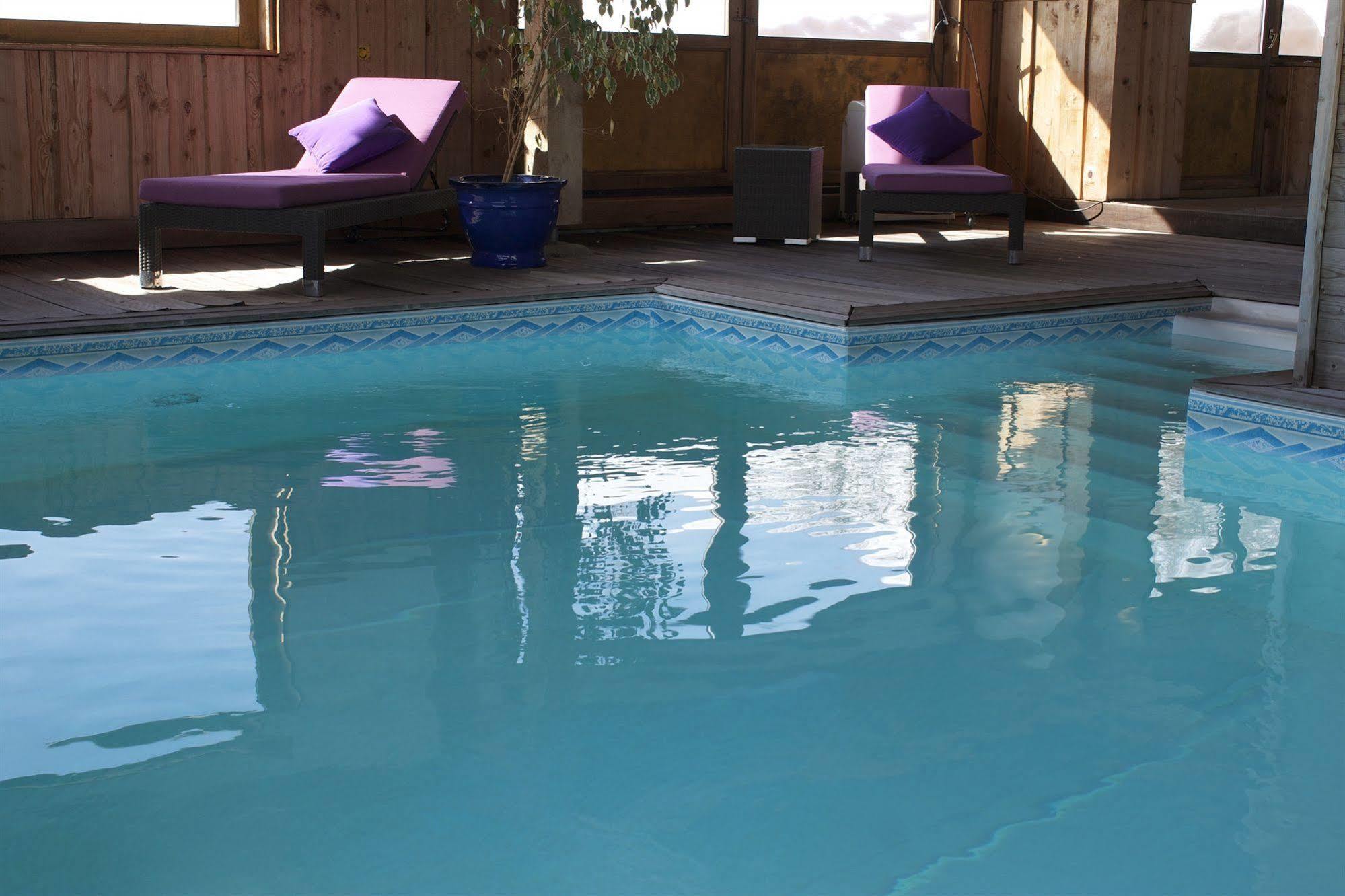 La Perelle Hotel Saint-François-Longchamp Buitenkant foto